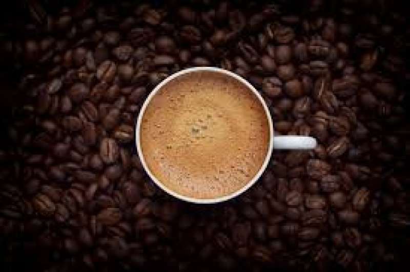 كم فنجان قهوة مسموح به في اليوم؟