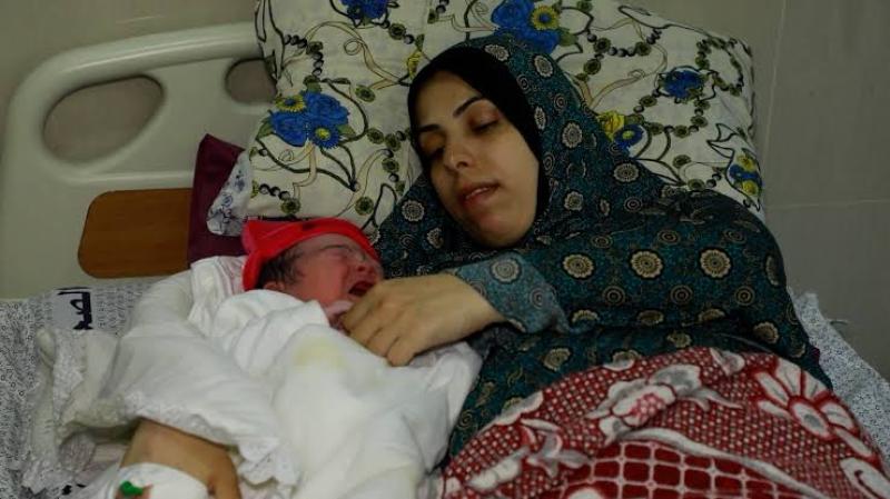 ولادة عبر الهاتف، ”حوامل” غزة لايفرطن فى ”نطفة” النضال ضد الاحتلال