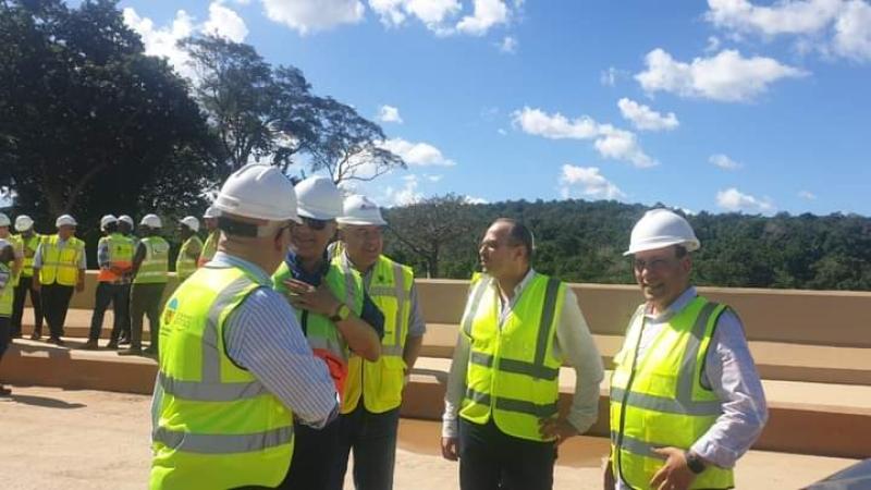 بدولة تنزانيا.. وزير الإسكان يتفقد مشروع سد ومحطة ”جوليوس نيريرى” الكهرومائية على نهر روفيجي